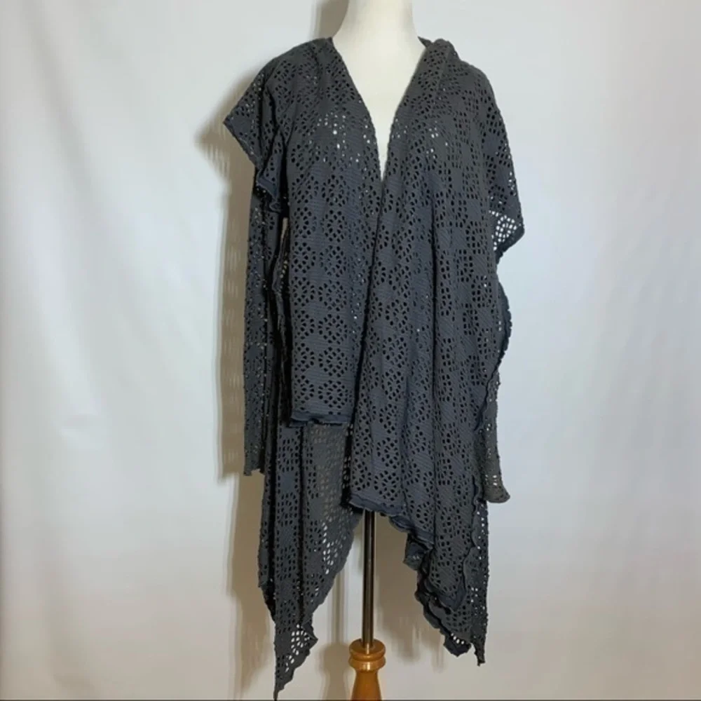 Free People • FP Beach Flume Waterfall Geo Cutout Shawl Collar Cardigan Gray S